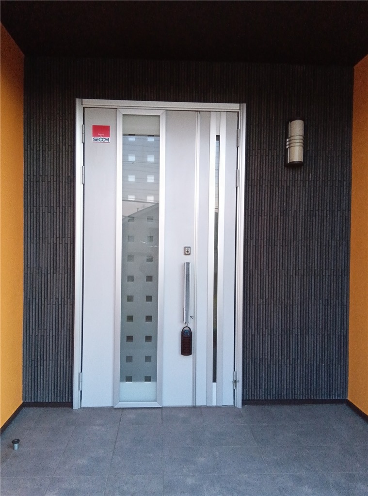 玄関ドア ビフォー 玄関ドア ビフォー